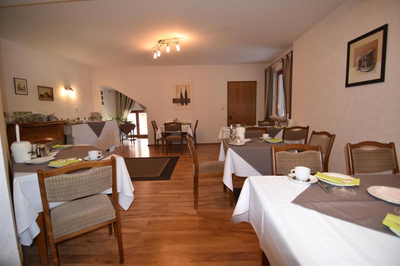 Gasthaus Deutsches Haus Garni Wunstorf Luaran gambar